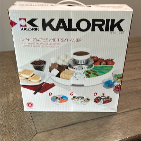Kalorik Other - White Party Supplies Set for Celebrations